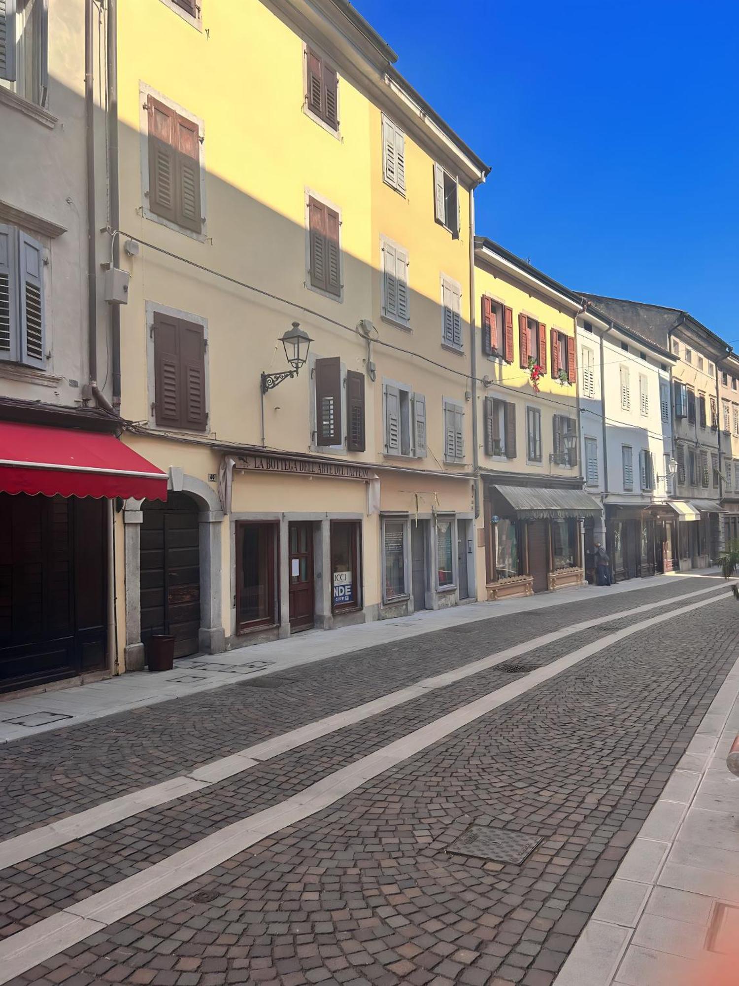 Gorizia Holiday Inn Rastello Suite Bagian luar foto