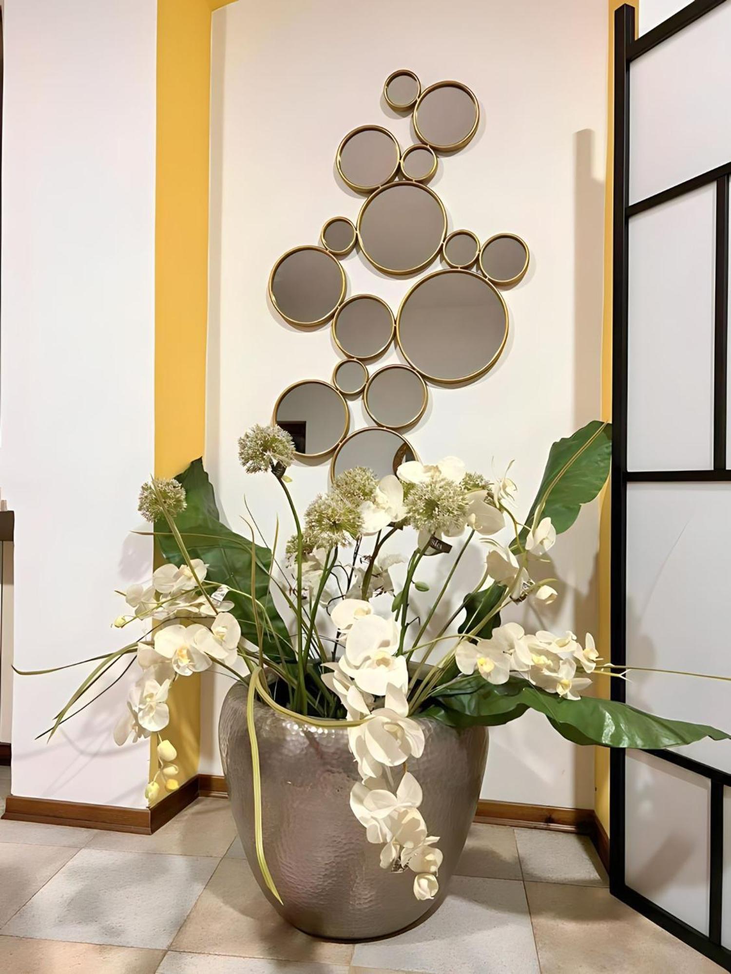 Gorizia Holiday Inn Rastello Suite Bagian luar foto